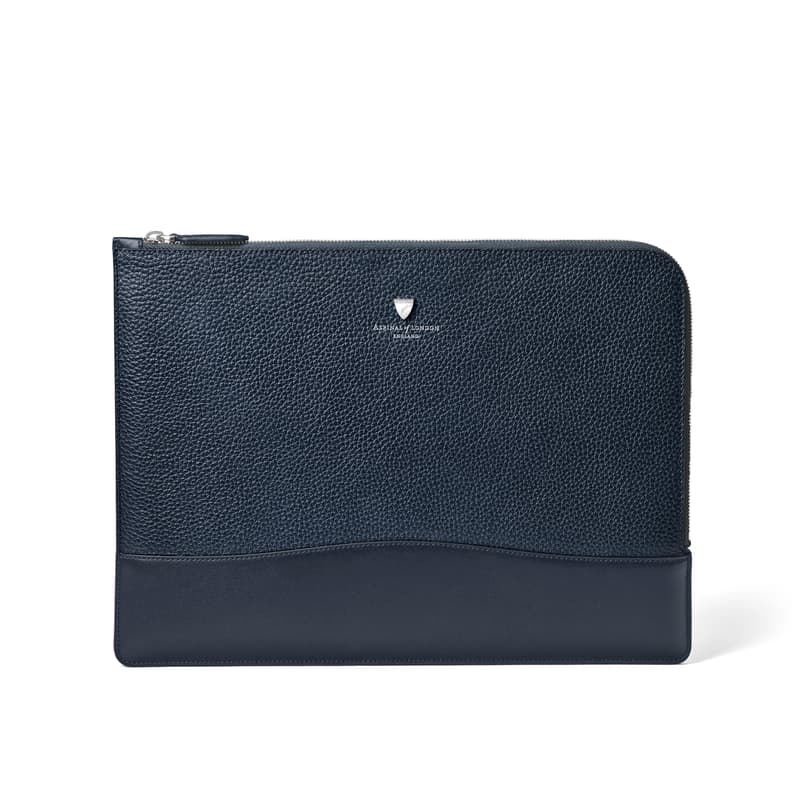 Aspinal of London City Folio-Etui aus Leder in Marineblau mit Kieselsteinen