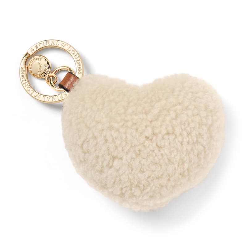 Aspinal Of London Natural Shearling Heart Keyring In Ivory