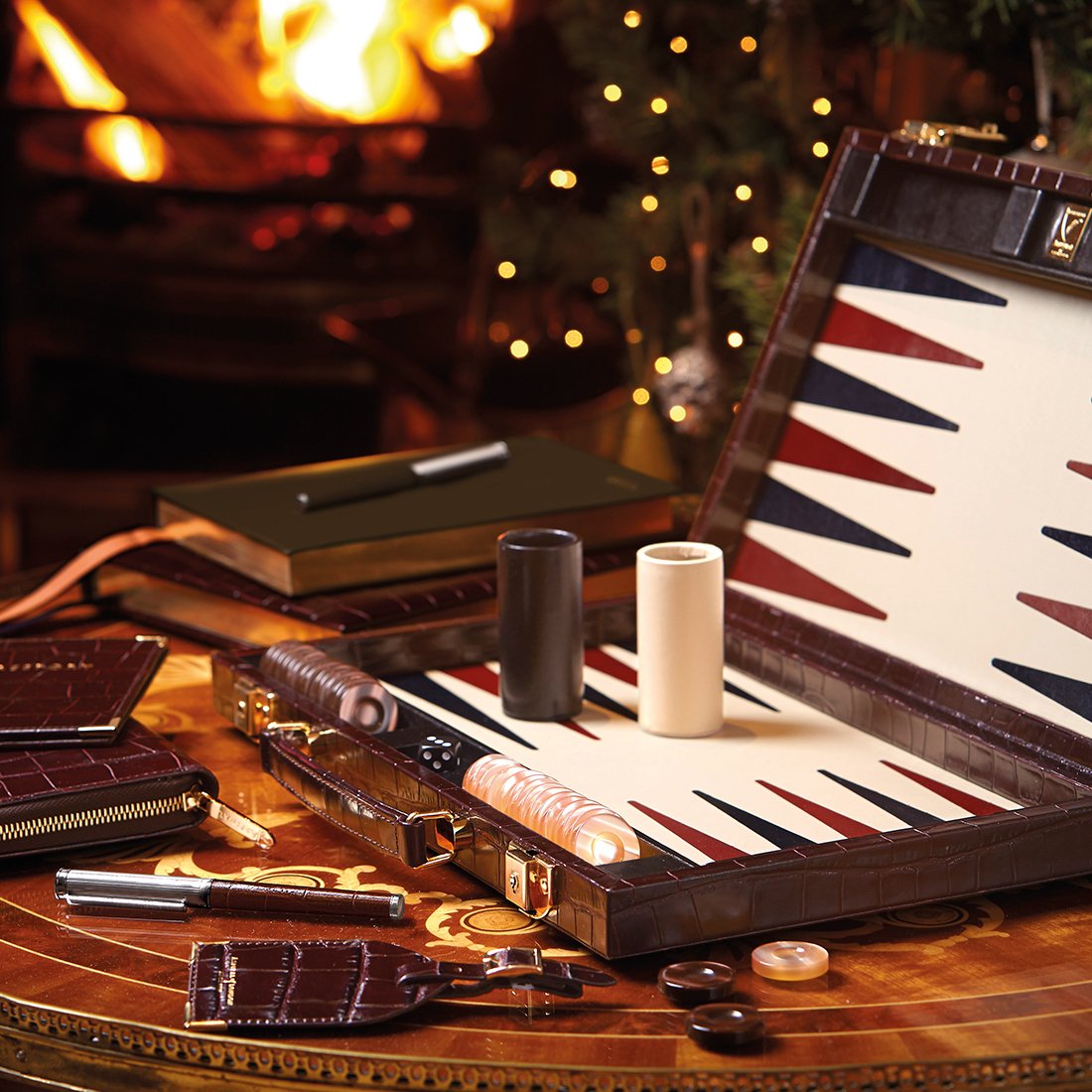 Navy Pebble 17-inch Backgammon Set | Aspinal of London