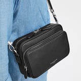 Reporter East West Messenger Black Pebble