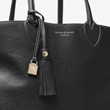 Hudson Tote Black Milled Pebble