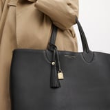 Hudson Tote Black Milled Pebble