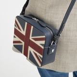 Camera Crossbody Brit Pebble