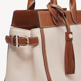 Savannah Beach Stone Premium Pebble & Smooth Tan
