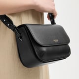 Ella Crossbody Black Pebble