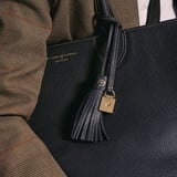 Hudson Tote Classic Navy Milled Pebble