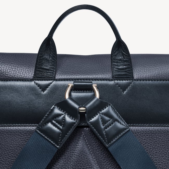 Reporter Backpack Navy Pebble
