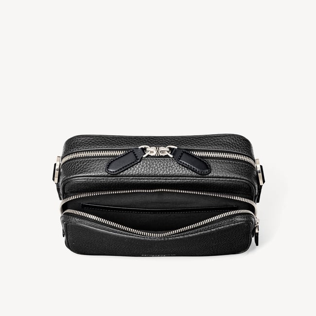 Reporter East West Messenger Black Pebble