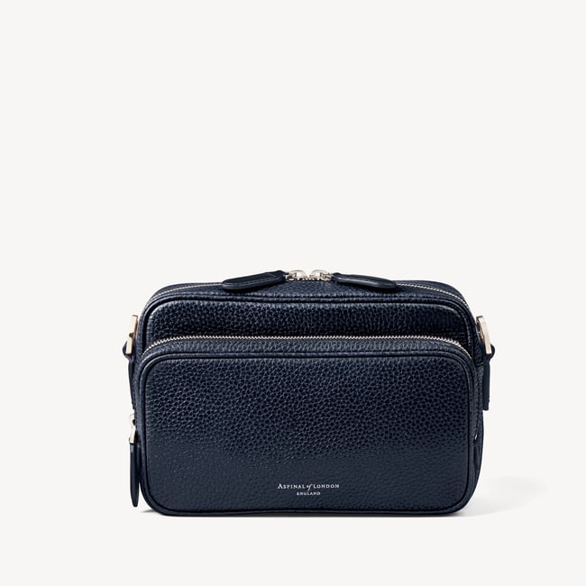 Reporter East West Messenger Navy Pebble