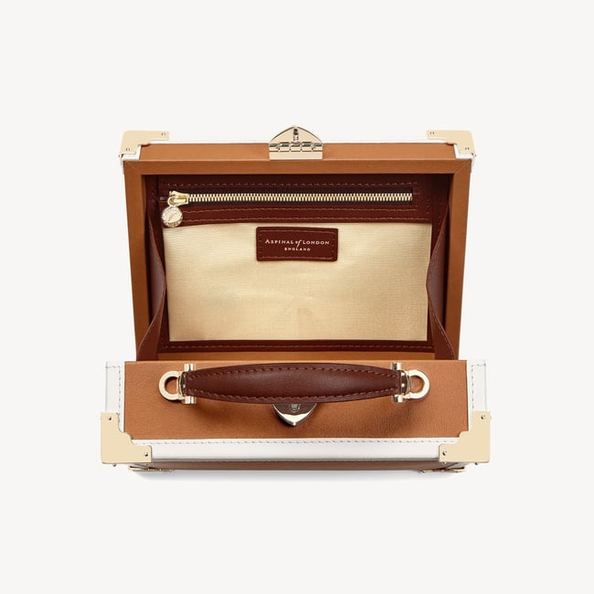 Trunk Signature Lion's Head with Tan, Ivory & Redwood