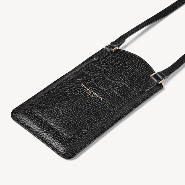 London Phone Case Black Pebble