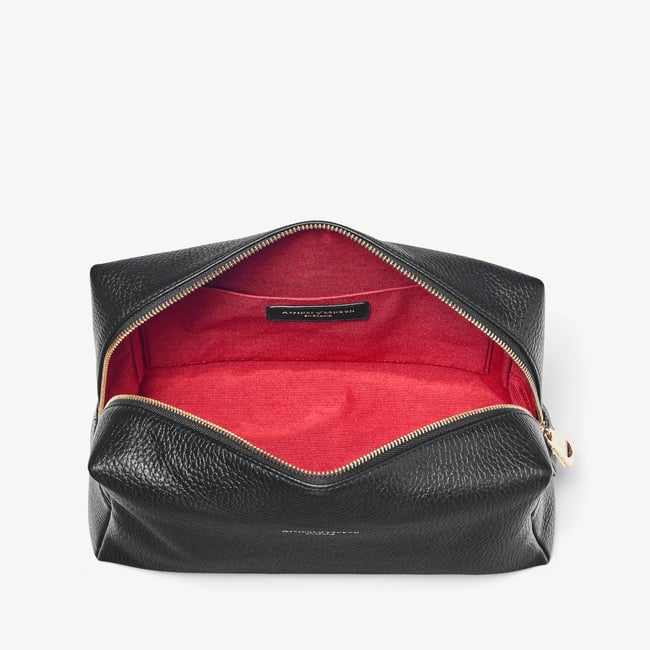London Toiletry Bag Black Pebble