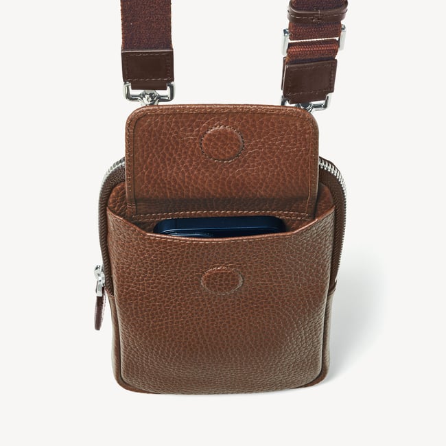 Reporter Crossbody Phone Bag Tobacco Pebble