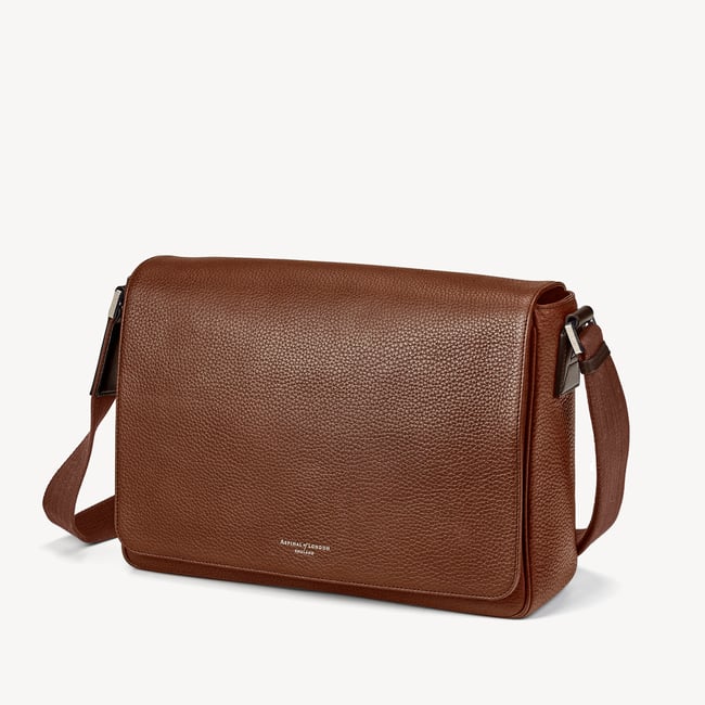 Reporter Messenger Tobacco Pebble
