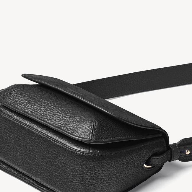 Ella Crossbody Black Pebble
