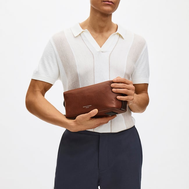 Reporter Wash Bag Tobacco Pebble
