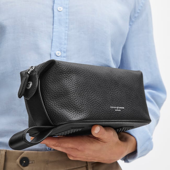 Reporter Wash Bag Black Pebble