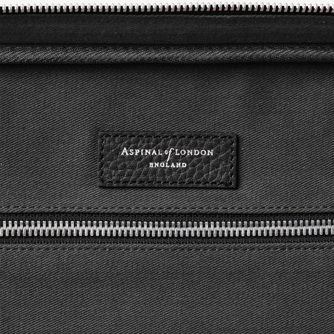 48 Hour Mount Street Travel Bag Black Pebble
