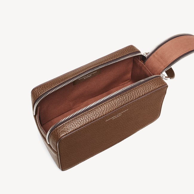 Double Zip Mount Street Wash Bag Tobacco Pebble