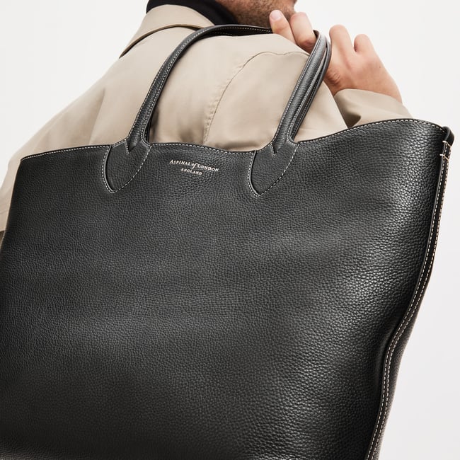 Hudson Tote Black Milled Pebble