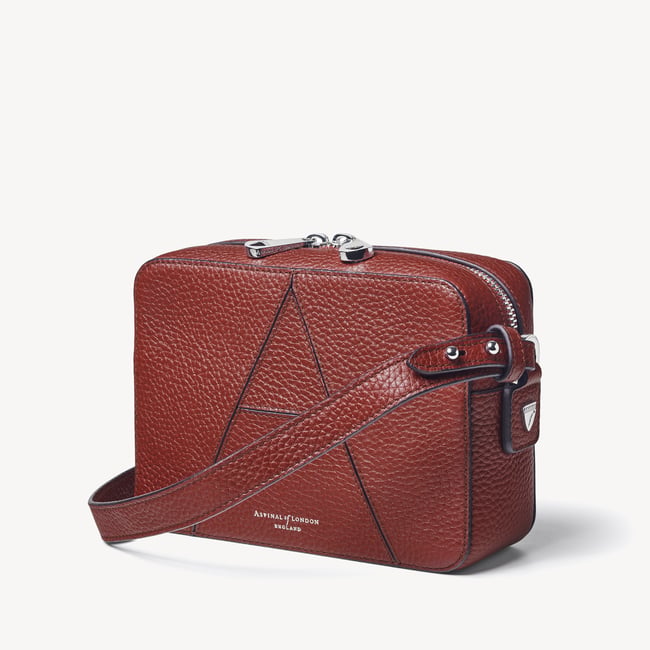 Camera Crossbody Merlot Pebble