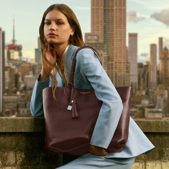 Hudson Tote Wine Milled Pebble