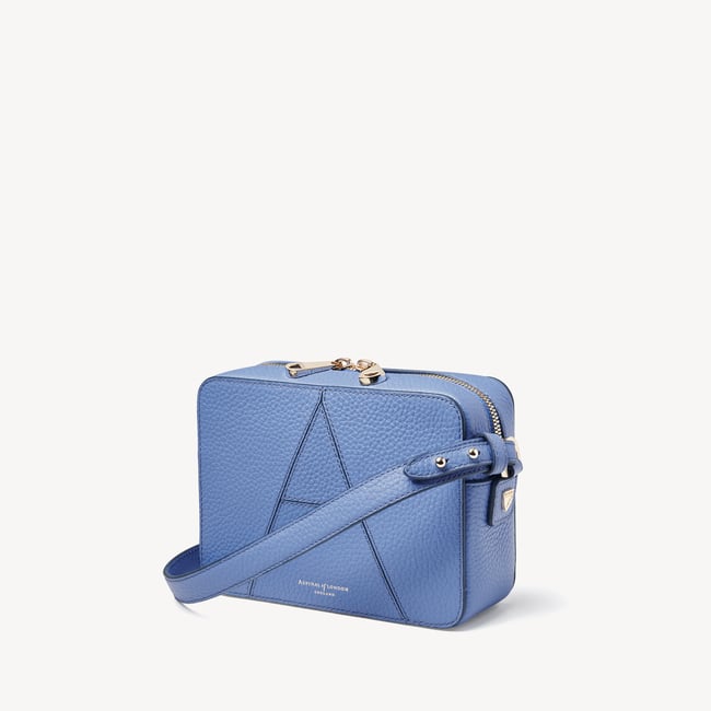 Camera Crossbody Capri Blue Pebble