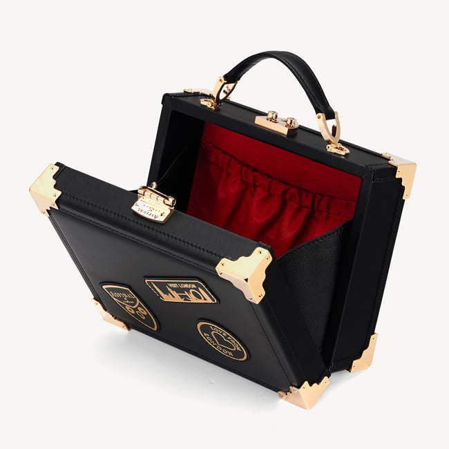 Trunk Smooth Black
