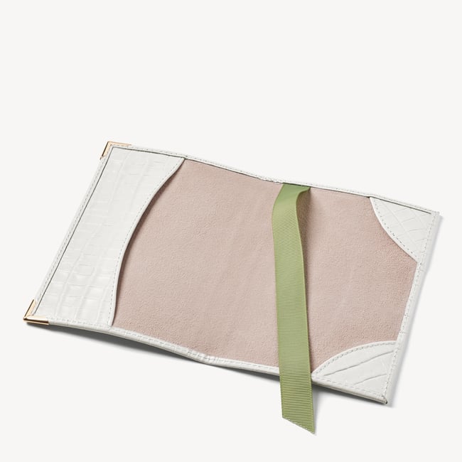Passport Cover Deep Shine Chalk White Small Croc