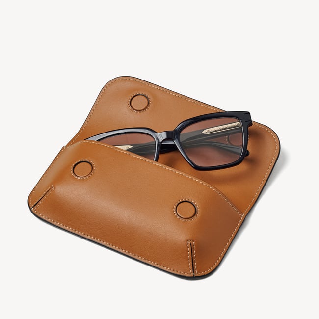 Ella Sunglasses Case Smooth Tan