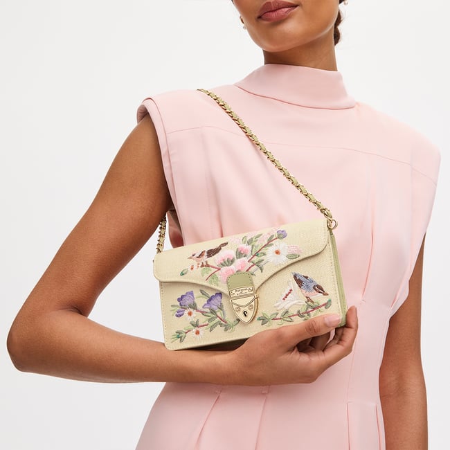 Mayfair®Clutch Ivory Canvas Raffia