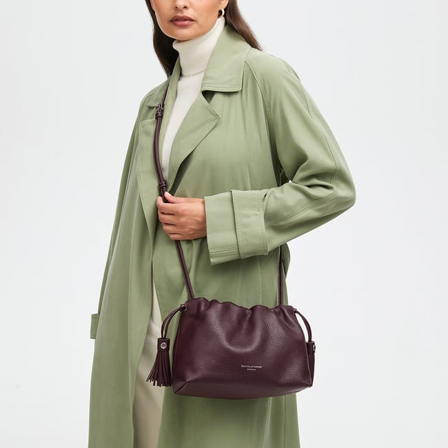 Soho Large Crossbody Pouch Wine Milled Pebble