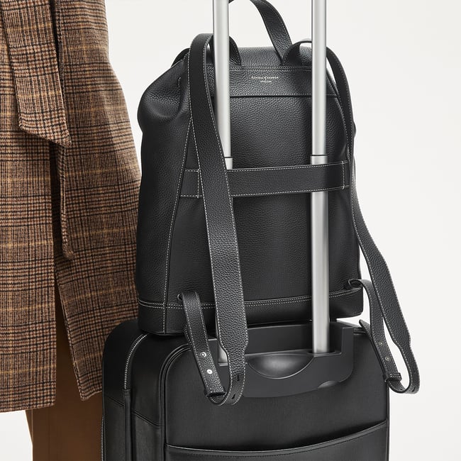 Hudson Medium Backpack Black Milled Pebble