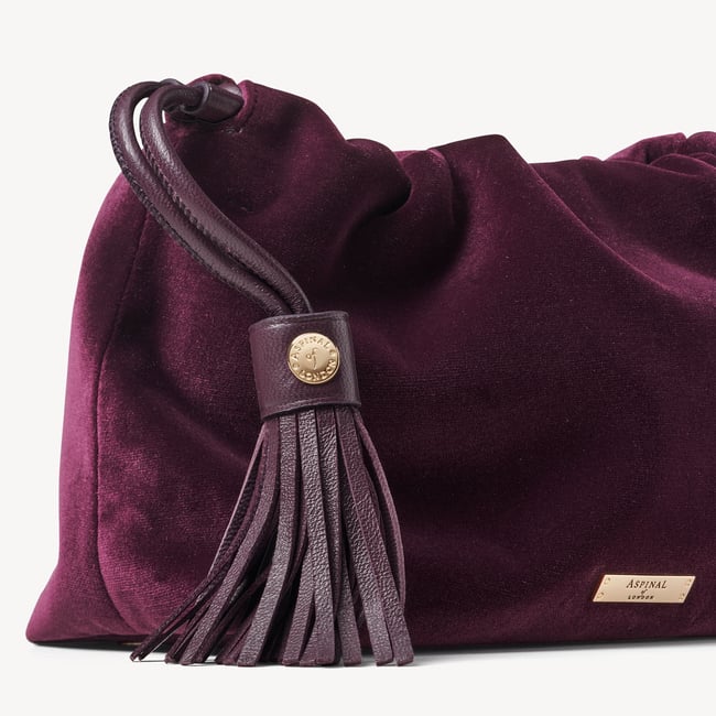Amelia Cassis Velvet