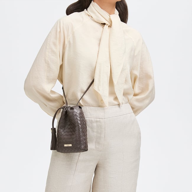 Soho Crossbody Pouch Chocolate Woven Leather