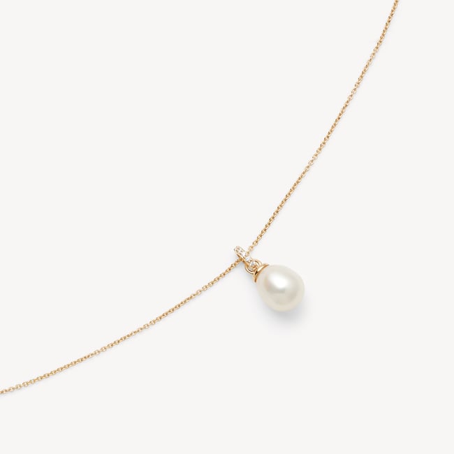 Diamond & Pearl Pendant Necklace 0.03ct Diamond