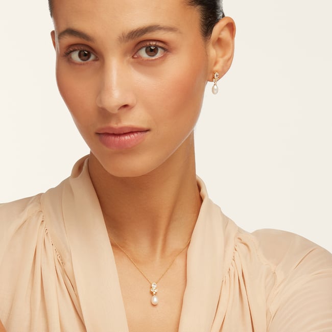 Floral Necklace Freshwater Pearl, 0.02ct Diamond
