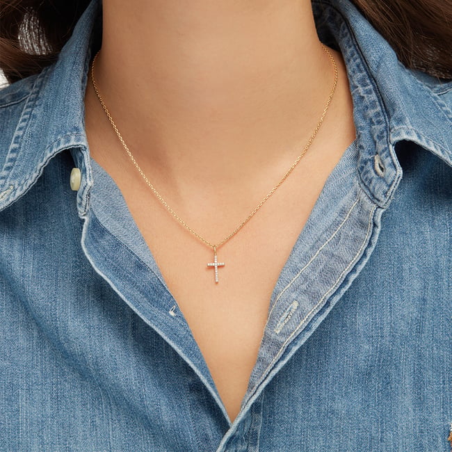 Diamond Cross Pendant Necklace 0.018ct Diamond