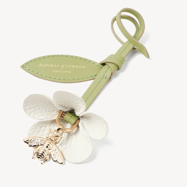 Wildflower & Bee Charm Chalk White Pebble