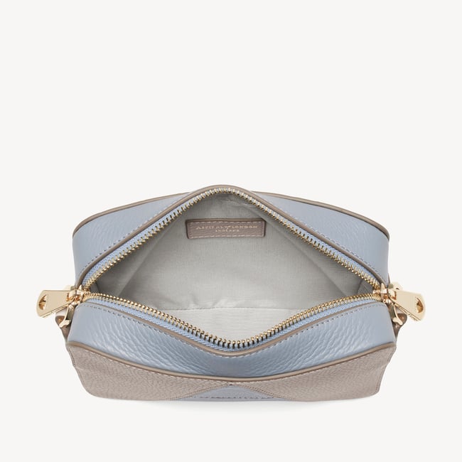 Camera Crossbody Sky Blue, Grey & White Pebble
