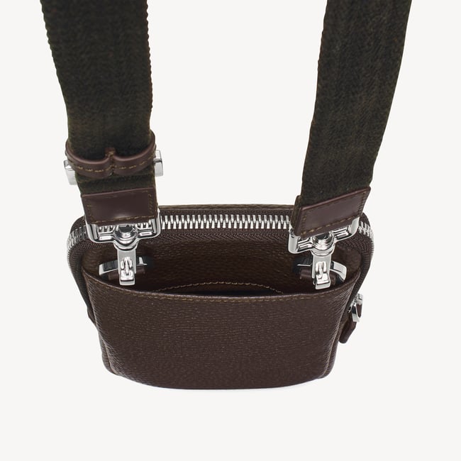 Reporter Crossbody Phone Bag Chocolate Pebble