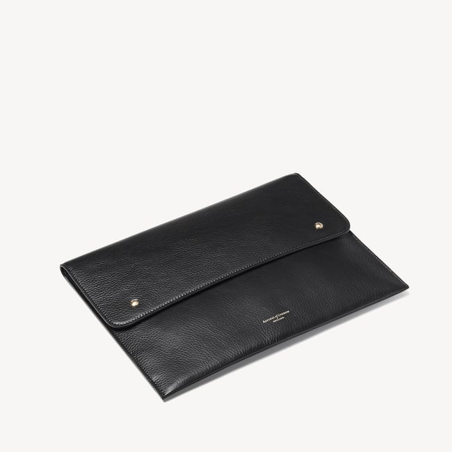 13-Inch Classic Laptop Case Black Pebble