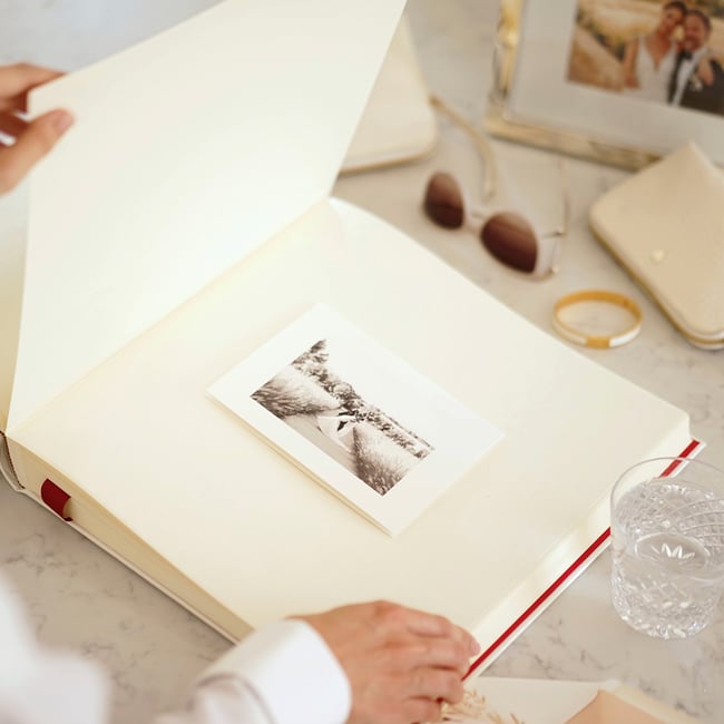 14-inch Wedding Photo Album Ivory Grain with Red Moire Silk Lining
