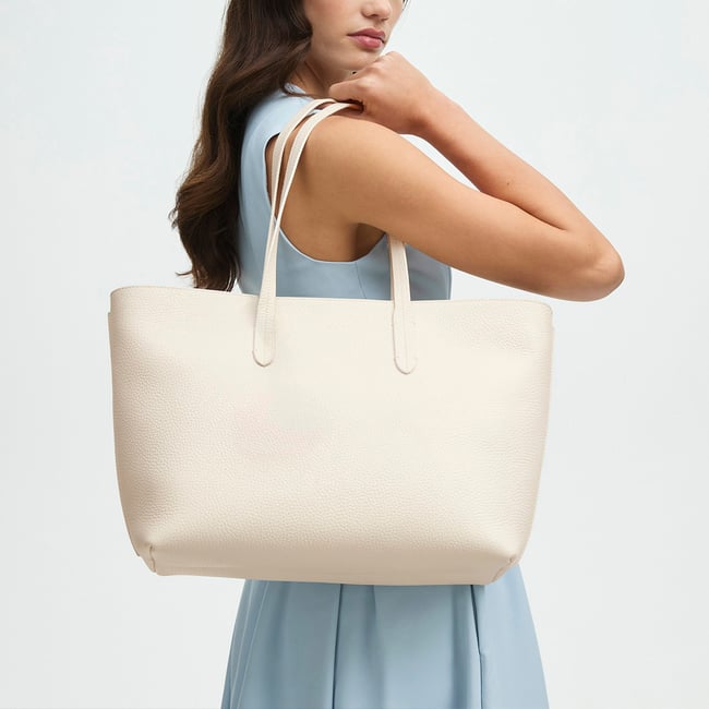 Zipped East West Tote Chalk White Pebble