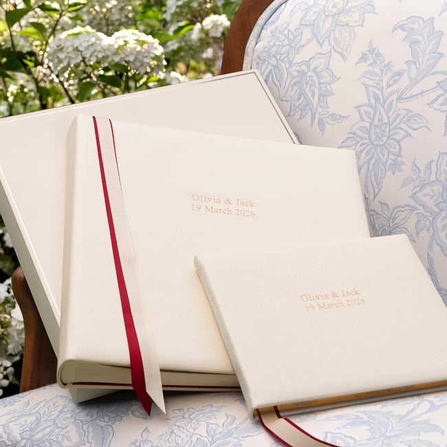 14-inch Wedding Photo Album Off-White Pebble with Red Moire Silk Lining