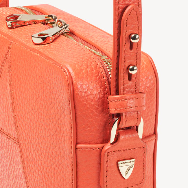 Camera Crossbody Coral Pebble