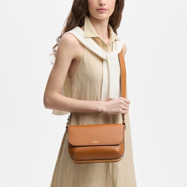 Ella Grande Crossbody Smooth Tan
