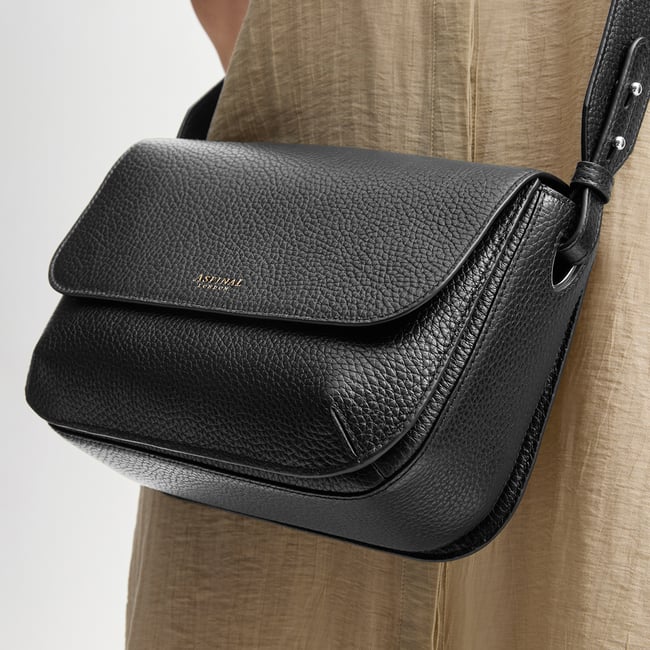 Ella Grande Crossbody Black Pebble