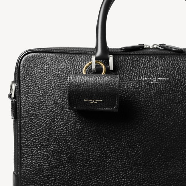 AirPods Case with Carabiner Clip Black Pebble