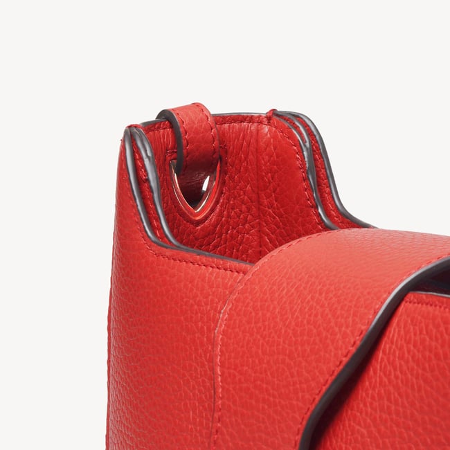Ella Hobo Cardinal Red Pebble